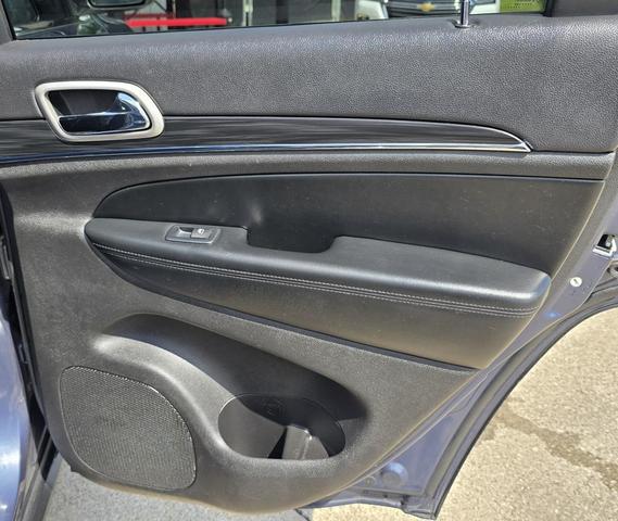 Photo of 2020 Slate Blue Pearlcoat Jeep Grand Cherokee