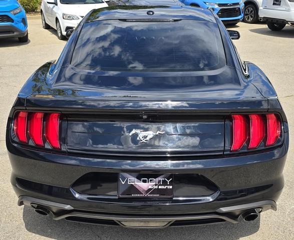 Photo of 2019 Shadow Black Ford Mustang