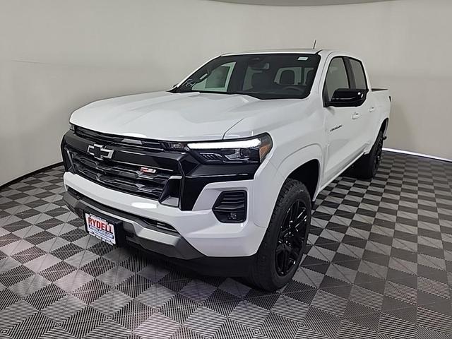 Photo of 2025 Summit White Chevrolet Colorado