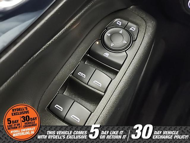 Photo of 2022 Mosaic Black Metallic Chevrolet Equinox