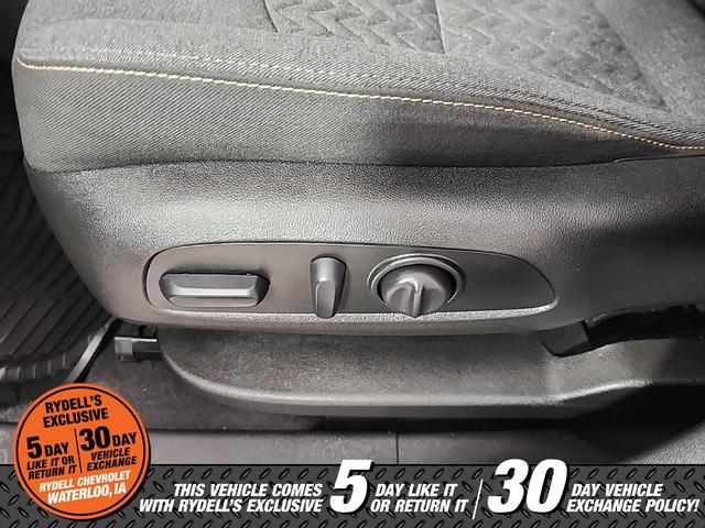 Photo of 2022 Mosaic Black Metallic Chevrolet Equinox