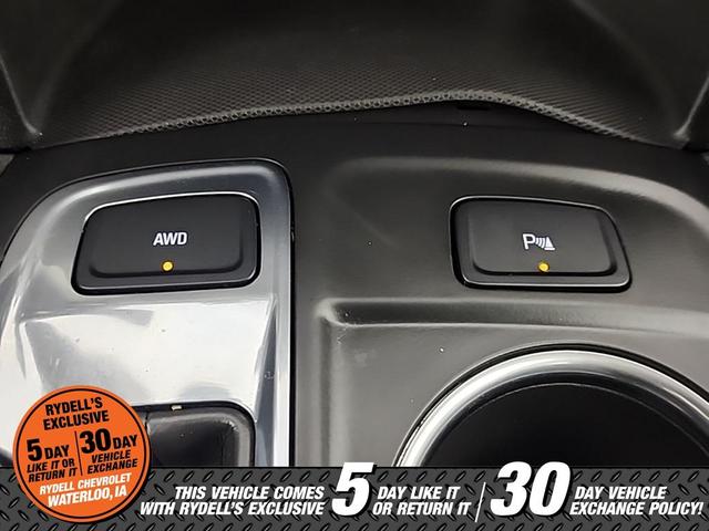 Photo of 2022 Mosaic Black Metallic Chevrolet Equinox