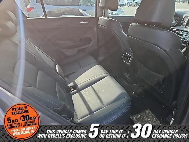 Photo of 2018 Mineral Silver Kia Sportage