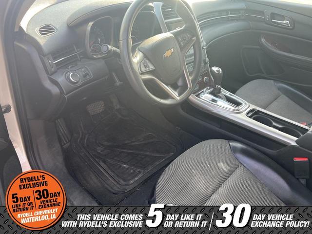 Photo of 2013 Champagne Silver Chevrolet Malibu
