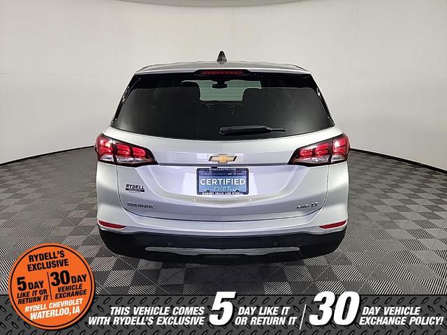 Photo of 2022 Silver Ice Metallic Chevrolet Equinox