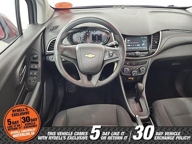 Photo of 2017 Crimson Metallic Chevrolet Trax