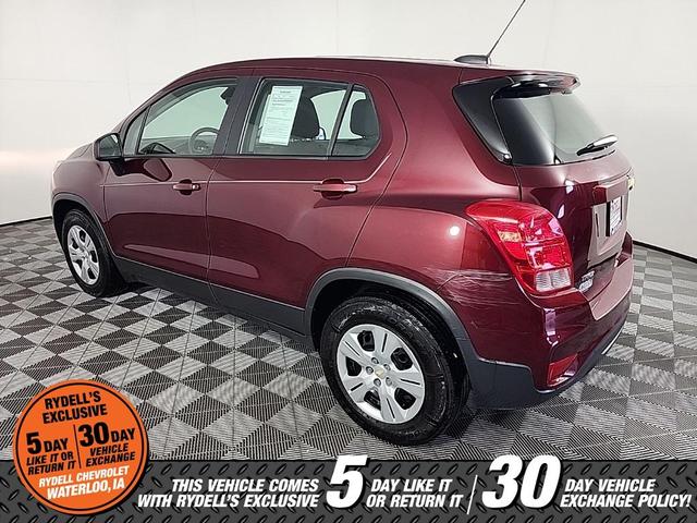 Photo of 2017 Crimson Metallic Chevrolet Trax