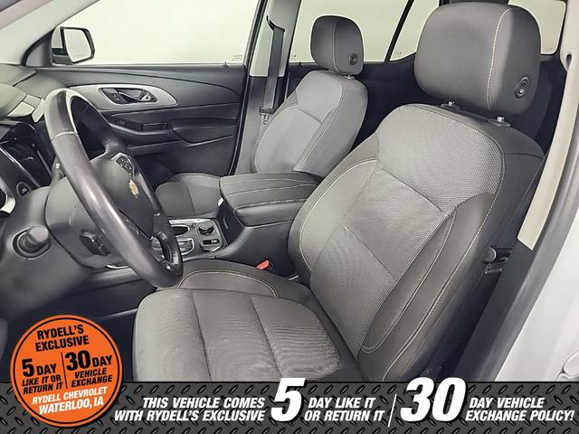 Photo of 2019 Summit White Chevrolet Traverse