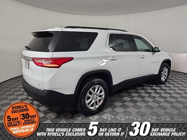 Photo of 2019 Summit White Chevrolet Traverse