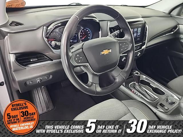 Photo of 2019 Summit White Chevrolet Traverse