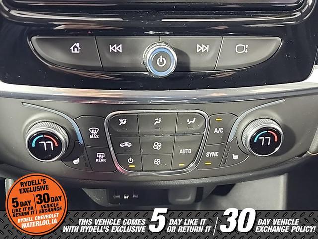 Photo of 2019 Summit White Chevrolet Traverse