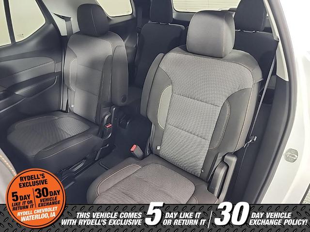 Photo of 2019 Summit White Chevrolet Traverse