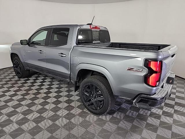 Photo of 2025 Sterling Gray Metallic Chevrolet Colorado