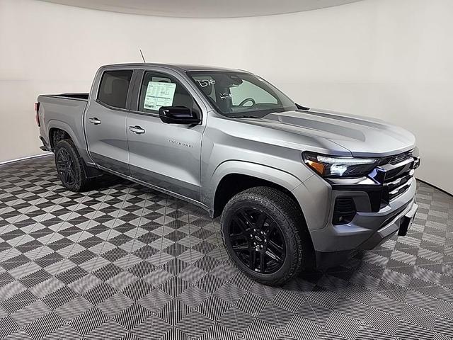 Photo of 2025 Sterling Gray Metallic Chevrolet Colorado