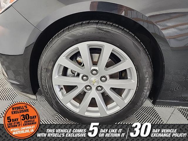 Photo of 2015 Black Granite Metallic Chevrolet Malibu