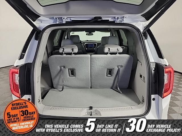 Photo of 2020 White Frost Tri-Coat GMC Acadia