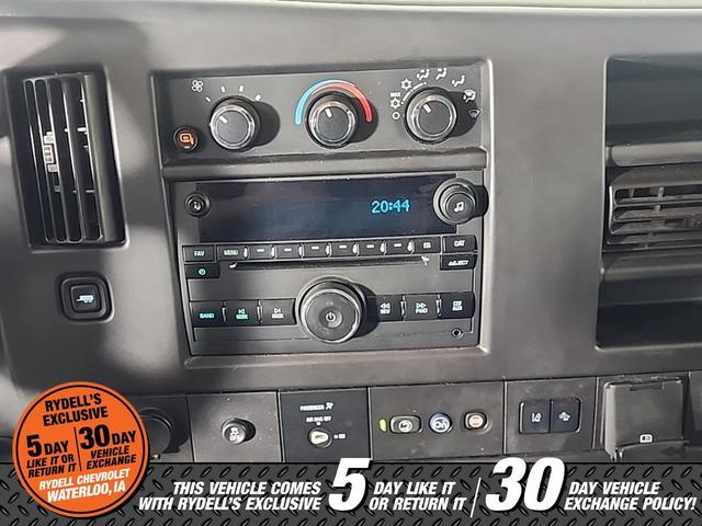 Photo of 2019 Summit White Chevrolet Express 3500