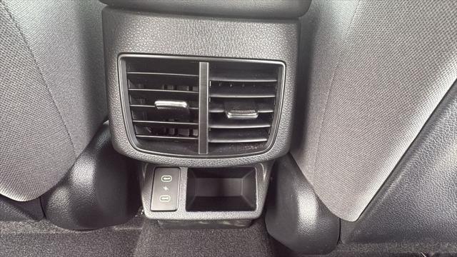 Photo of 2024 Fusion Black Kia Seltos