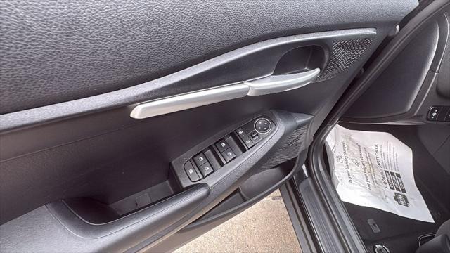 Photo of 2024 Fusion Black Kia Seltos