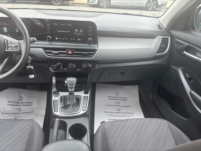 Photo of 2024 Fusion Black Kia Seltos