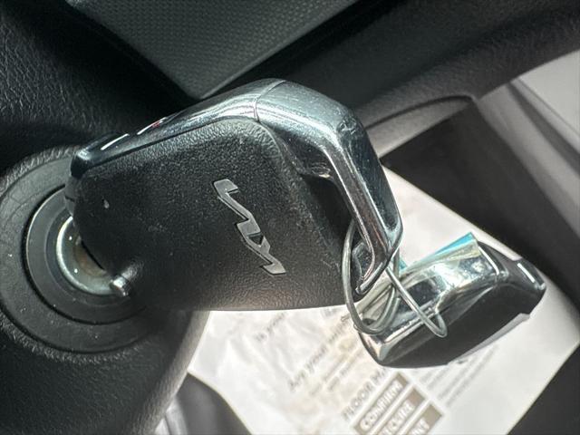 Photo of 2024 Fusion Black Kia Seltos
