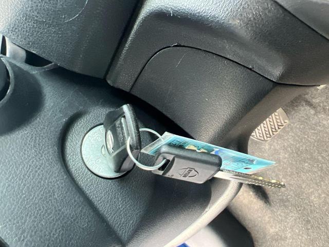 Photo of 2017 Metallic Blue Nissan Versa