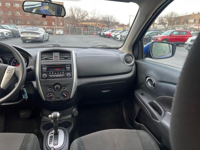 Photo of 2017 Metallic Blue Nissan Versa