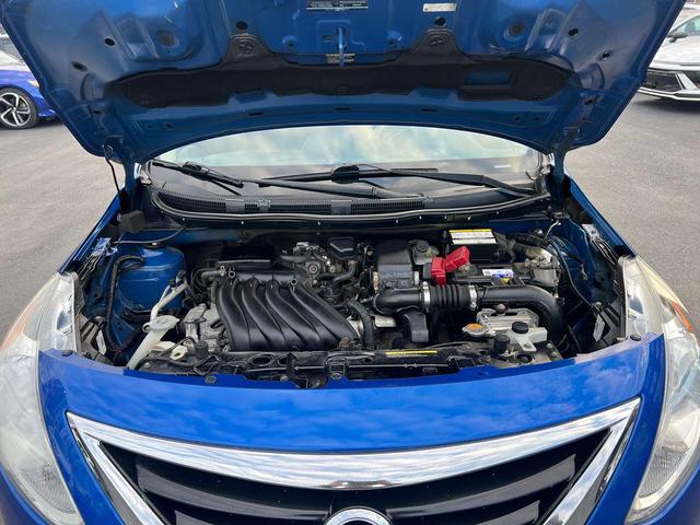 Photo of 2017 Metallic Blue Nissan Versa
