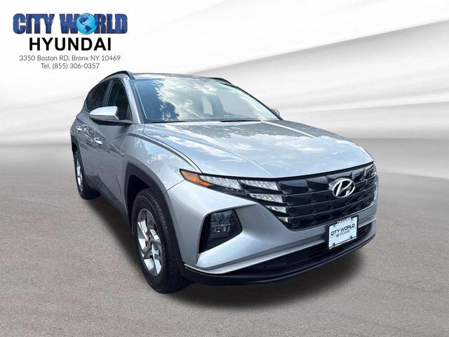 Photo of 2023 Shimmering Silver Hyundai TUCSON