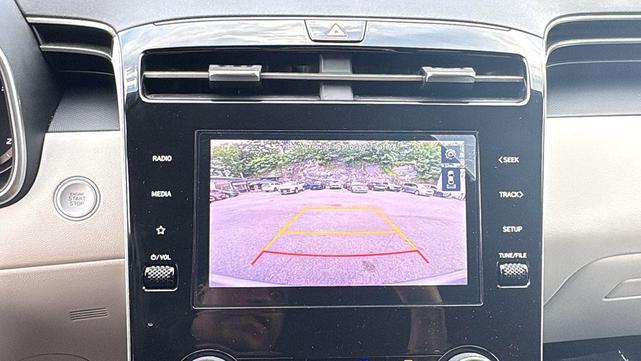 Photo of 2023 Shimmering Silver Hyundai TUCSON