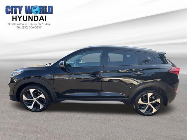 Photo of 2017 Black Noir Pearl Hyundai TUCSON