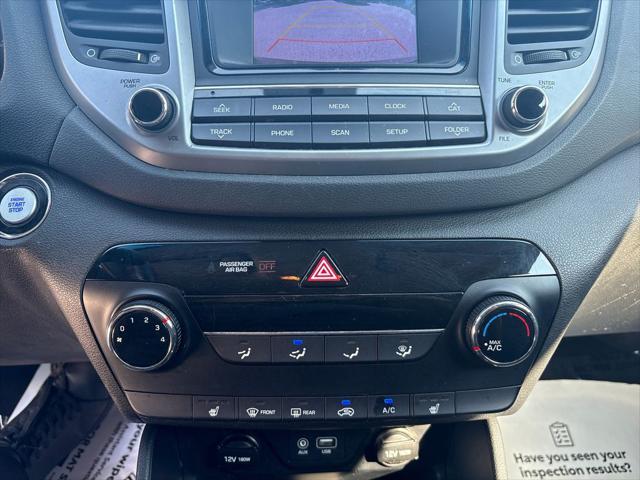 Photo of 2017 Black Noir Pearl Hyundai TUCSON