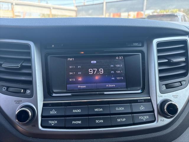 Photo of 2017 Black Noir Pearl Hyundai TUCSON