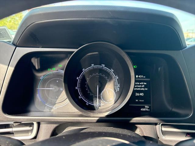Photo of 2023 Phantom Black Hyundai ELANTRA HEV
