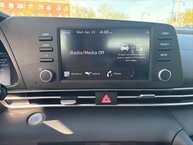 Photo of 2023 Phantom Black Hyundai ELANTRA HEV