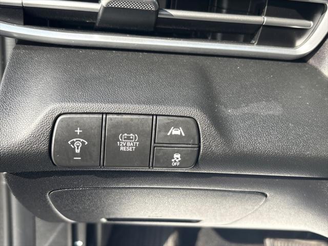 Photo of 2023 Phantom Black Hyundai ELANTRA HEV