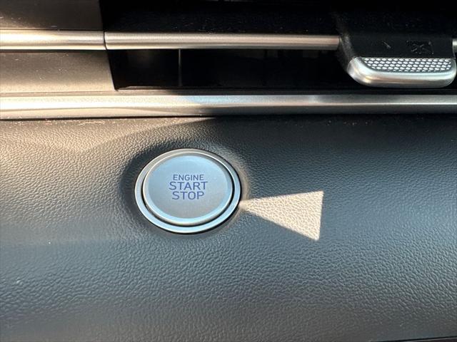 Photo of 2023 Phantom Black Hyundai ELANTRA HEV