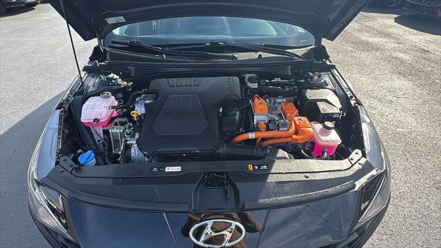 Photo of 2023 Phantom Black Hyundai ELANTRA HEV