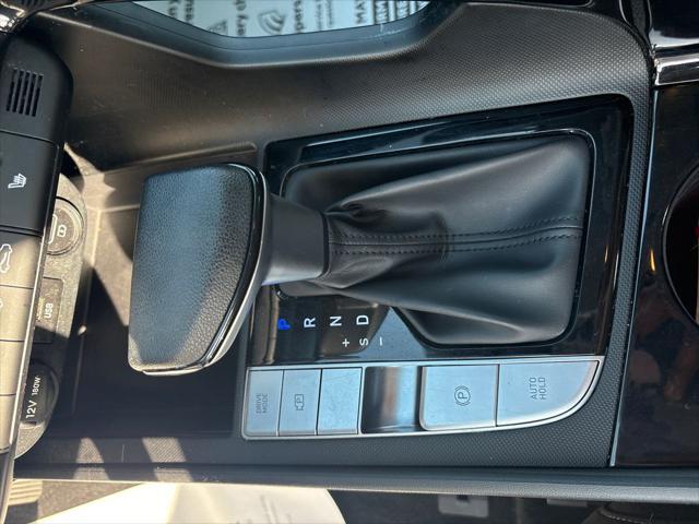 Photo of 2023 Phantom Black Hyundai ELANTRA HEV