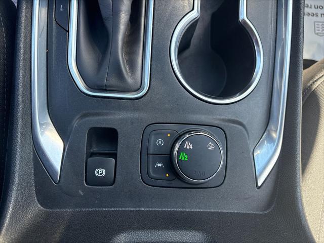 Photo of 2022 Mosaic Black Metallic Chevrolet Traverse