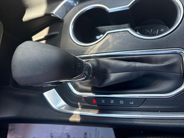 Photo of 2022 Mosaic Black Metallic Chevrolet Traverse