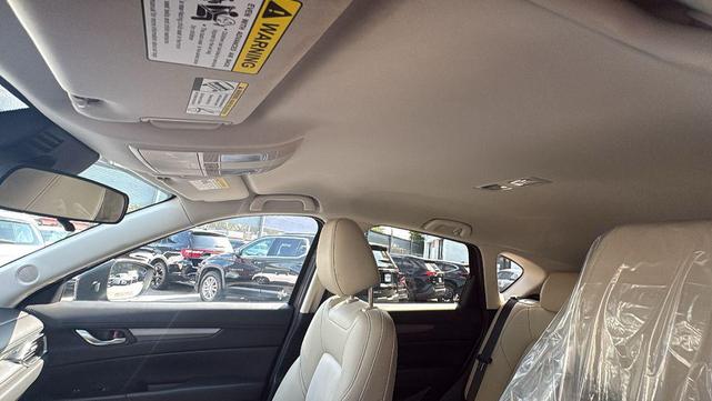 Photo of 2022 Jet Black Mica Mazda CX-5