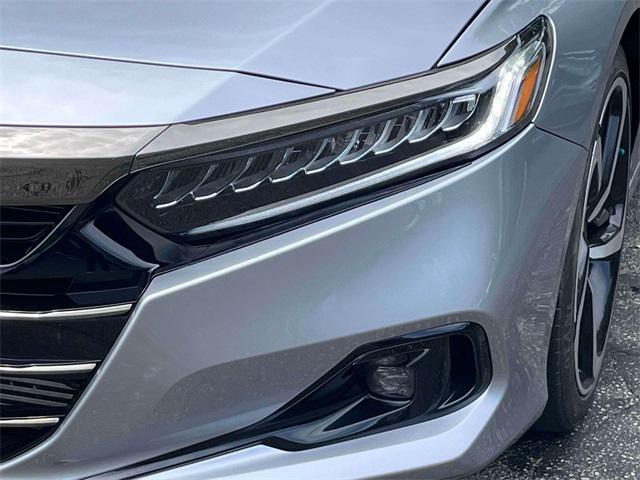 Photo of 2022 Lunar Silver Metallic Honda Accord