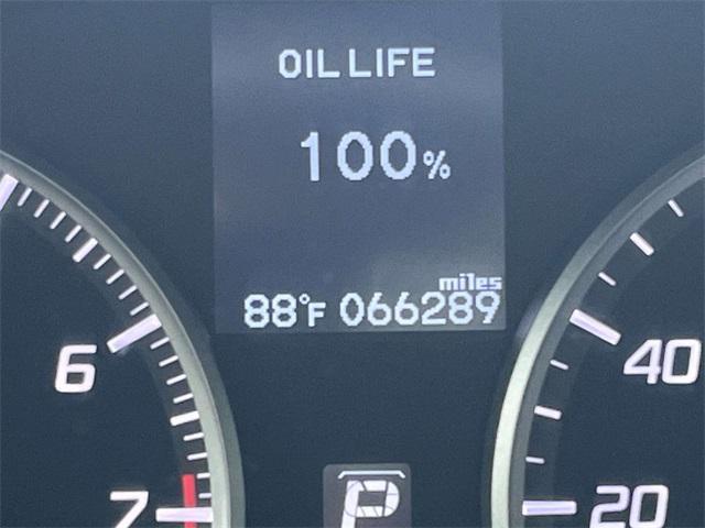 Photo of 2015 Crystal Black Pearl Acura RDX