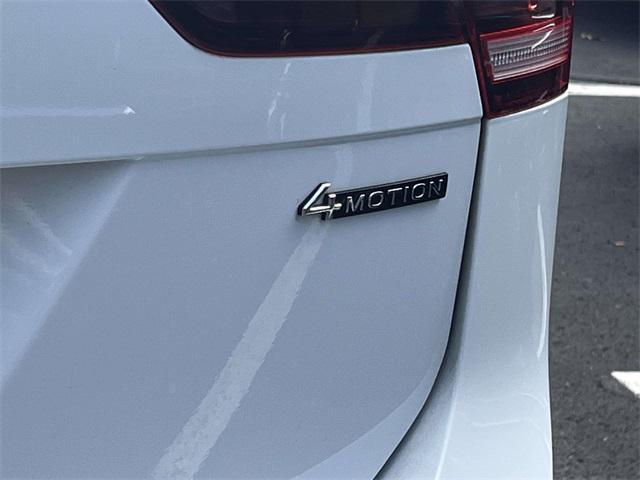 Photo of 2024 Pure White Volkswagen Tiguan