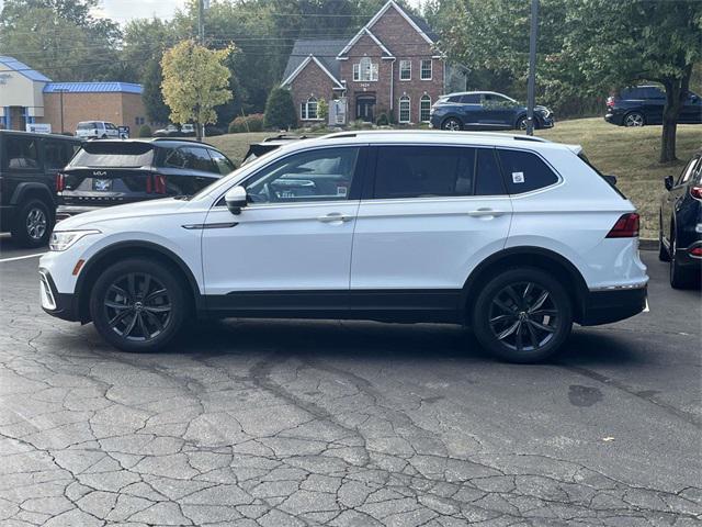 Photo of 2024 Pure White Volkswagen Tiguan
