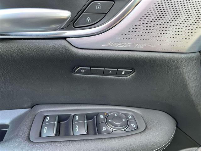 Photo of 2025 Argent Silver Metallic Cadillac XT5