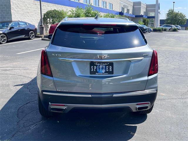 Photo of 2025 Argent Silver Metallic Cadillac XT5
