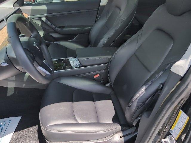 Photo of 2020 Black Tesla Model 3