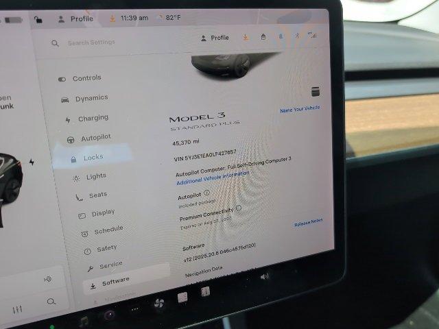 Photo of 2020 Black Tesla Model 3